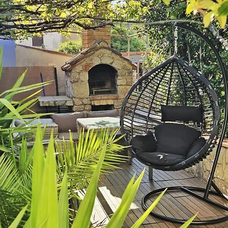 Holiday Place Veli Dvor - Vacation House With Private Garden In Old Town Punat Esterno foto