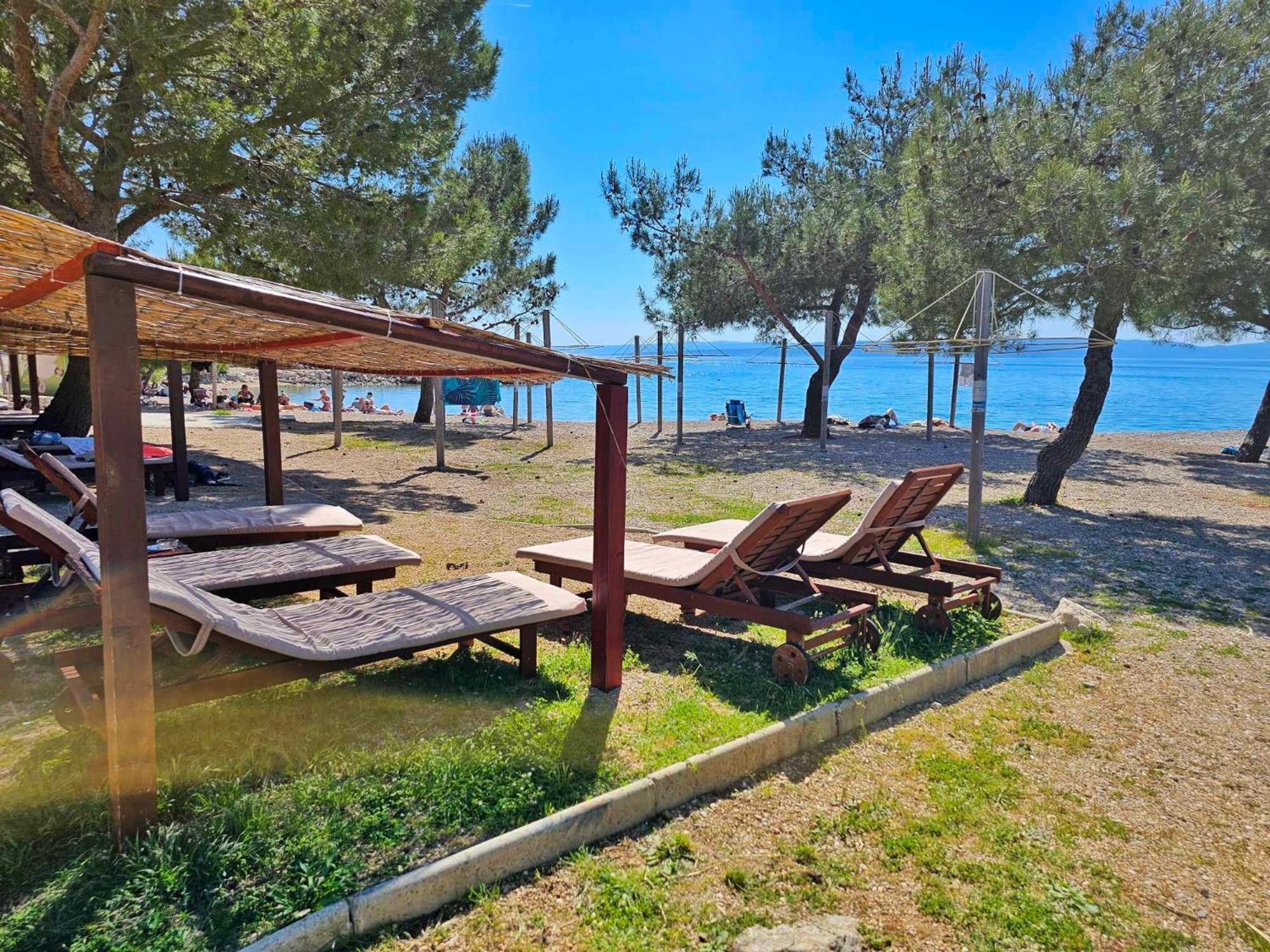Holiday Place Veli Dvor - Vacation House With Private Garden In Old Town Punat Esterno foto