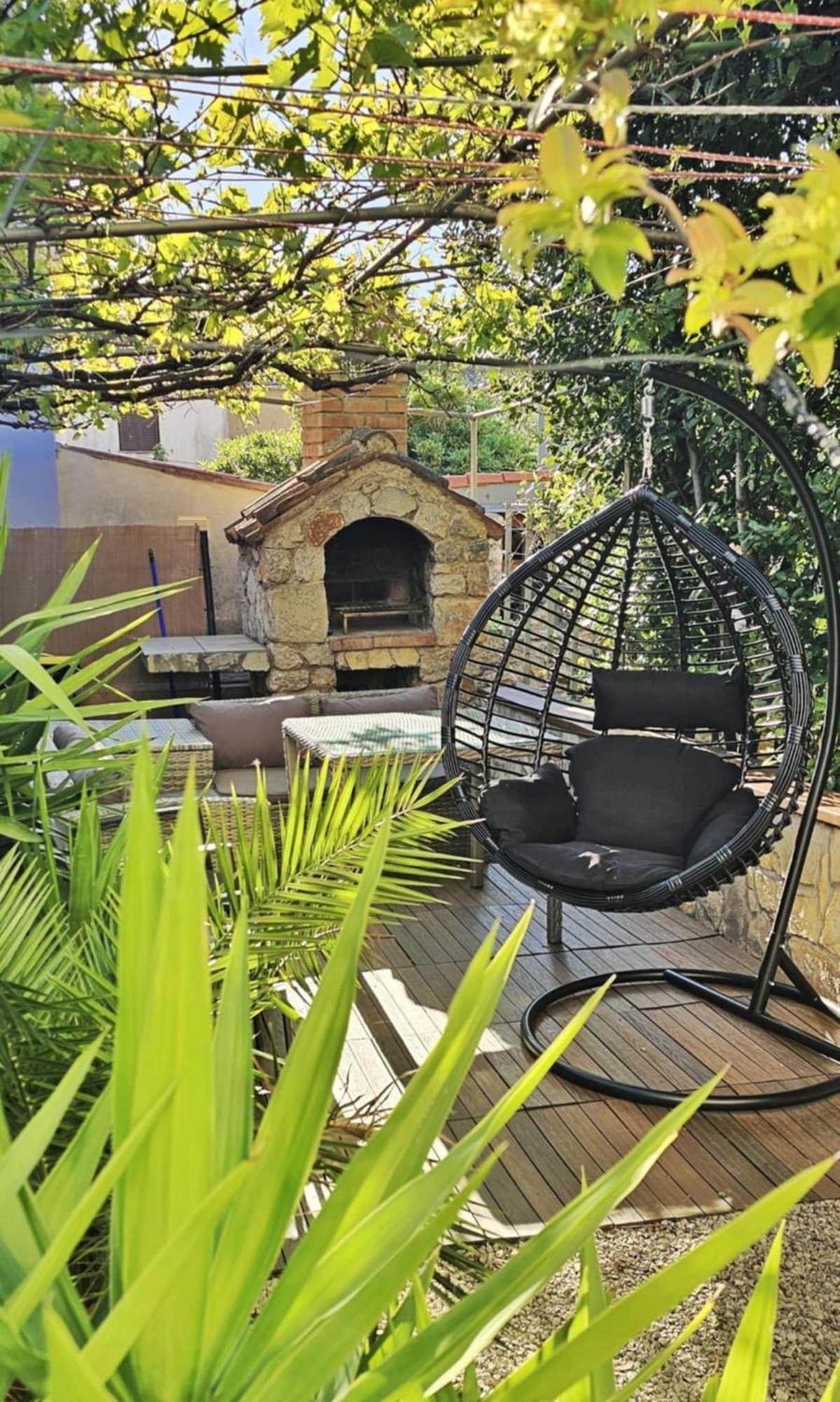 Holiday Place Veli Dvor - Vacation House With Private Garden In Old Town Punat Esterno foto